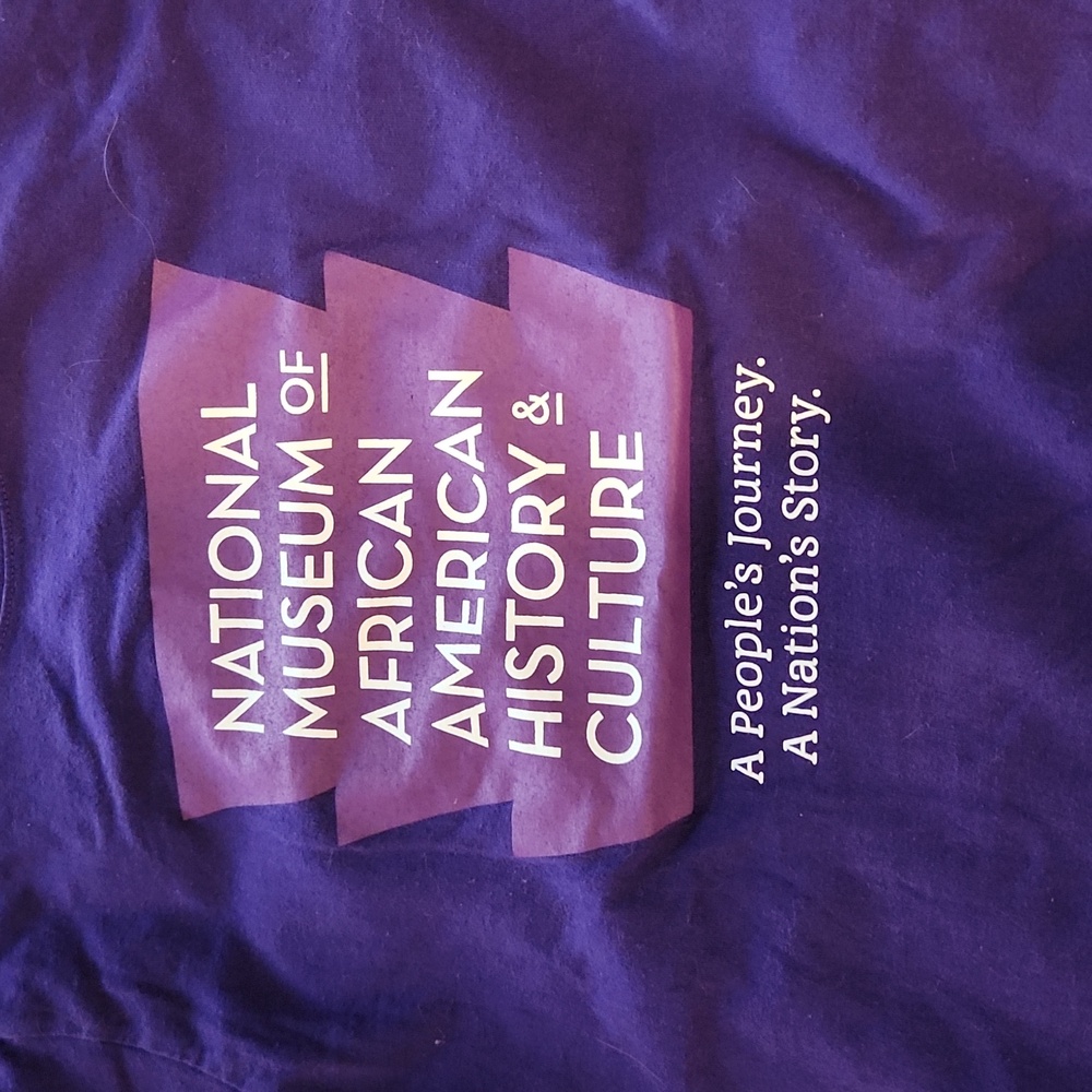 Smithsonian purple shirt large